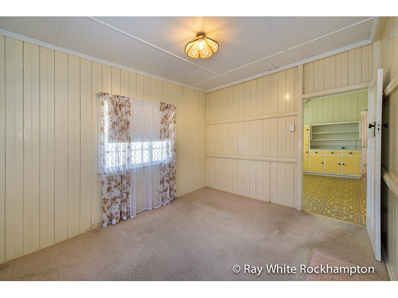 30 Hogan Street, Park Avenue QLD 4701