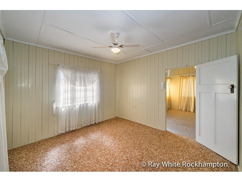 30 Hogan Street, Park Avenue QLD 4701