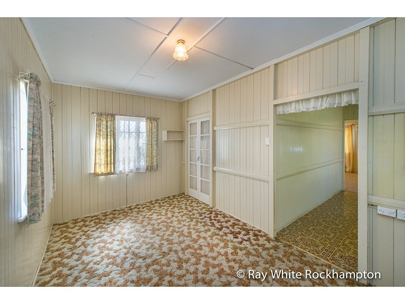 30 Hogan Street, Park Avenue QLD 4701