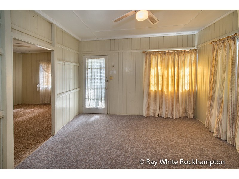 30 Hogan Street, Park Avenue QLD 4701