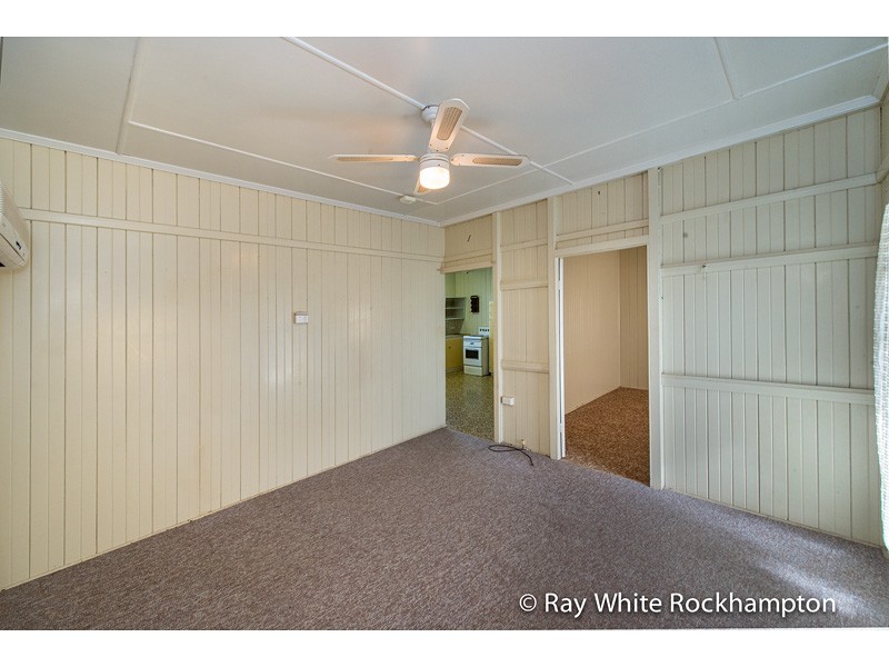 30 Hogan Street, Park Avenue QLD 4701