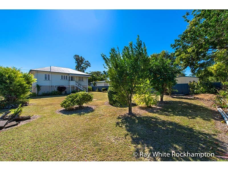 30 Hogan Street, Park Avenue QLD 4701