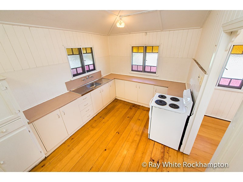 337 East Street, Depot Hill QLD 4700
