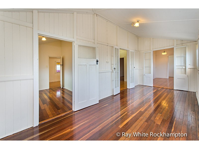 337 East Street, Depot Hill QLD 4700