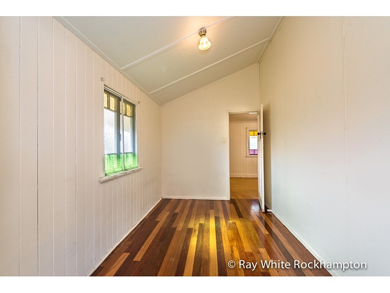 337 East Street, Depot Hill QLD 4700