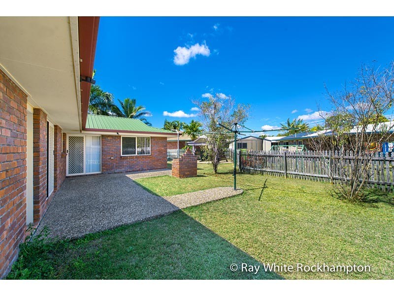 11 Kawana Close, Kawana QLD 4701