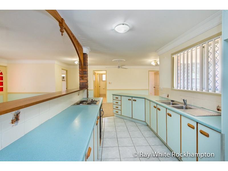 11 Kawana Close, Kawana QLD 4701