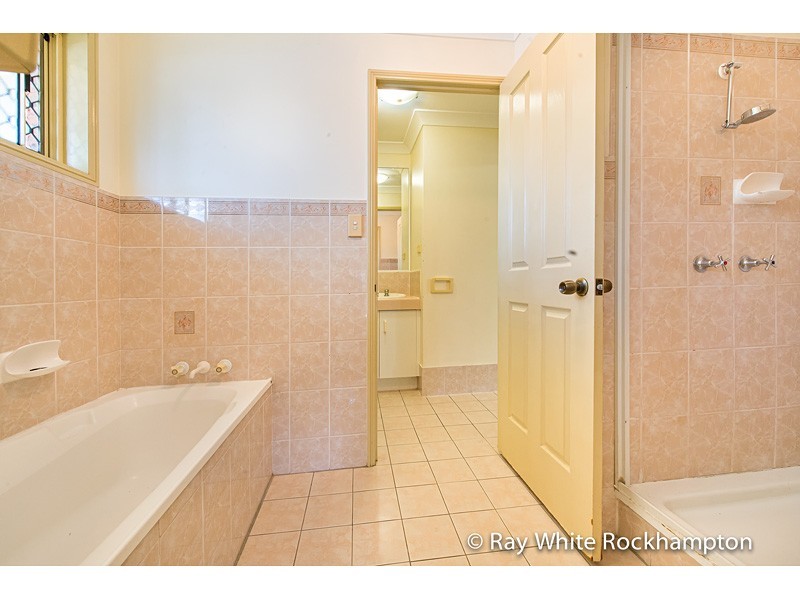 11 Kawana Close, Kawana QLD 4701