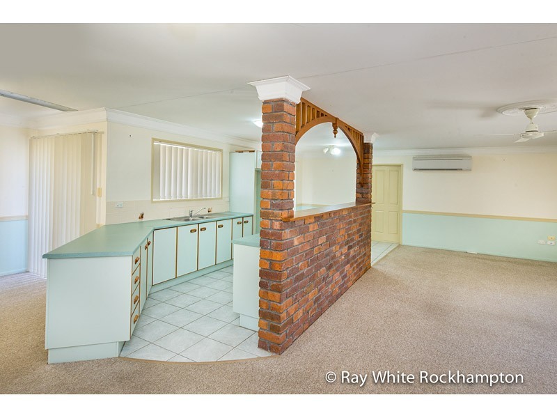 11 Kawana Close, Kawana QLD 4701