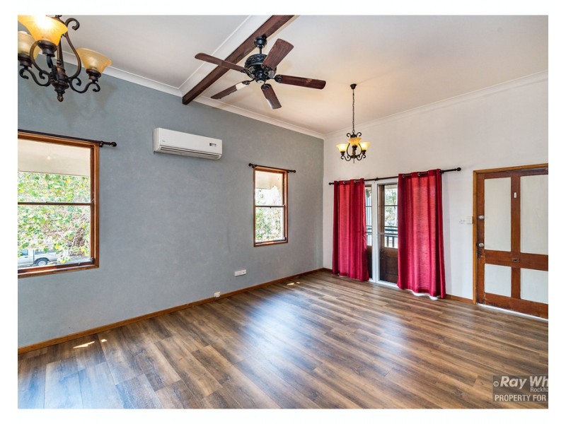 42 Wharf Street, Depot Hill QLD 4700