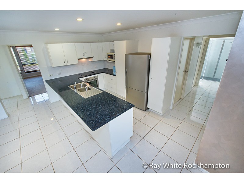 27 John Oxley Drive, Gracemere QLD 4702