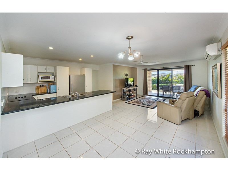 27 John Oxley Drive, Gracemere QLD 4702