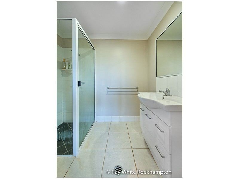 27 John Oxley Drive, Gracemere QLD 4702