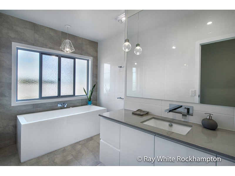 50 Stirling Drive, Rockyview QLD 4701