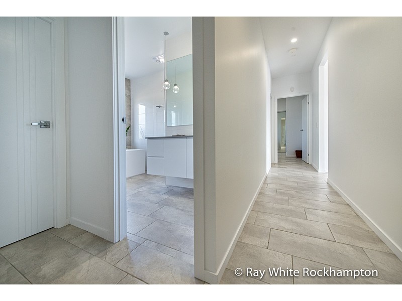 50 Stirling Drive, Rockyview QLD 4701