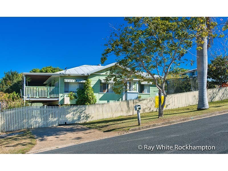 14 Cairns Street, The Range QLD 4700