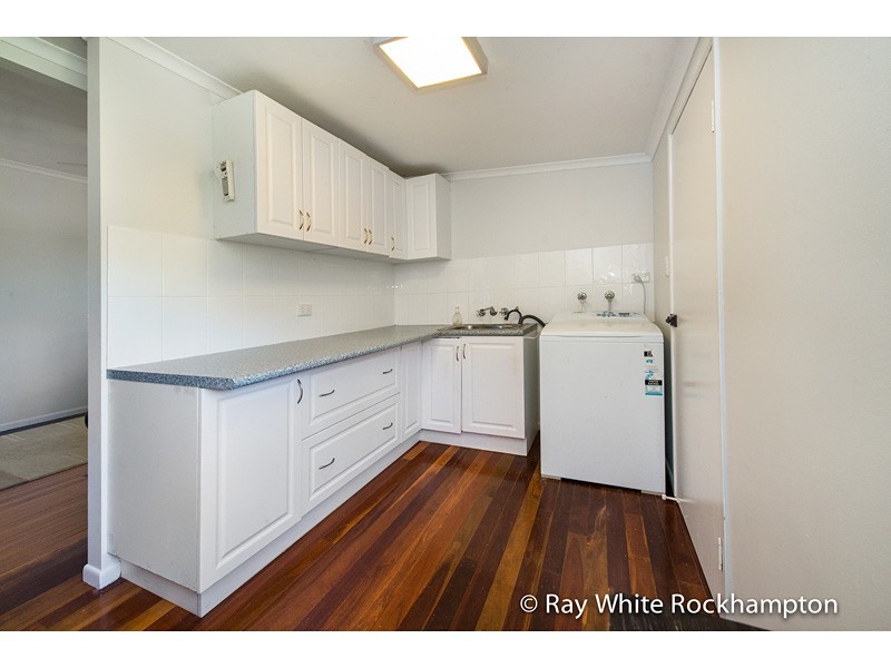 14 Cairns Street, The Range QLD 4700