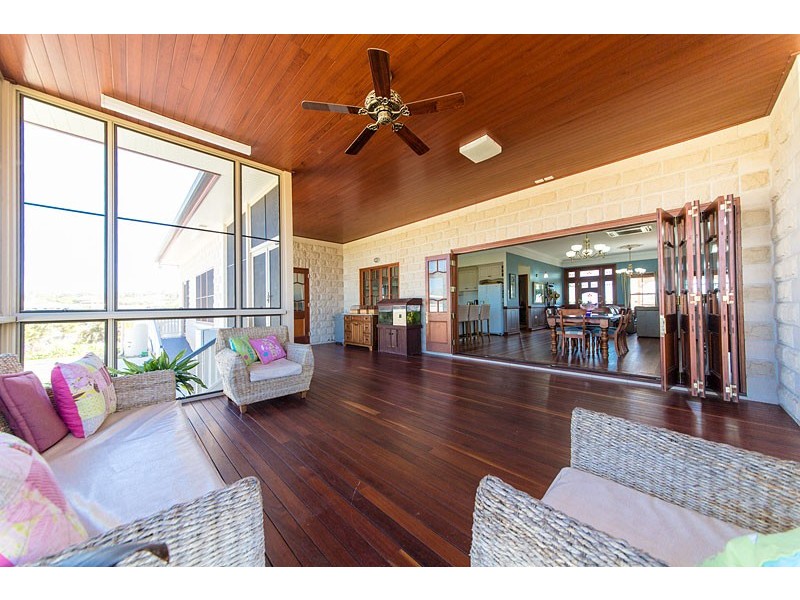 14 Maddison Avenue, Rockyview QLD 4701