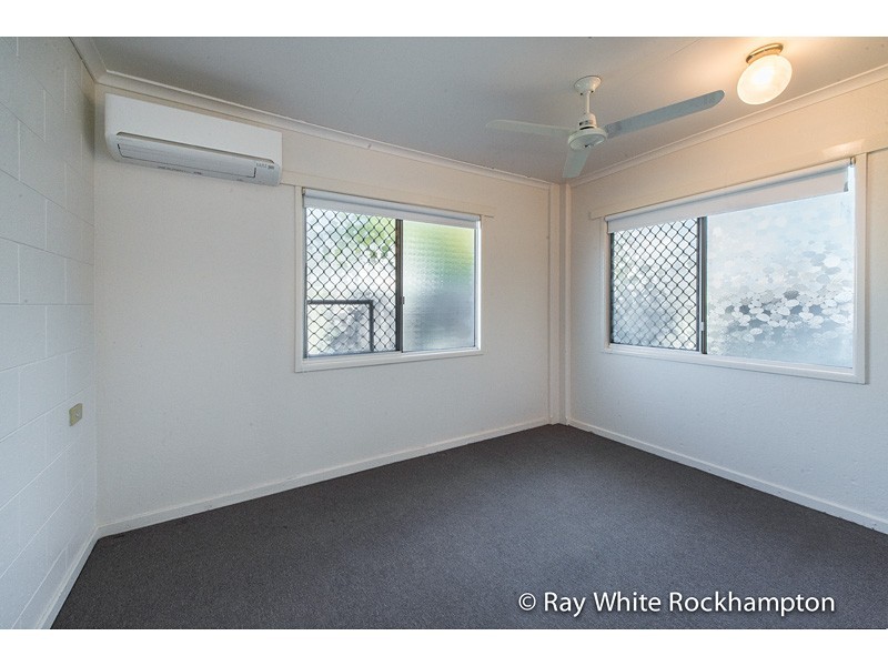 2/102A Bawden Street, Berserker QLD 4701