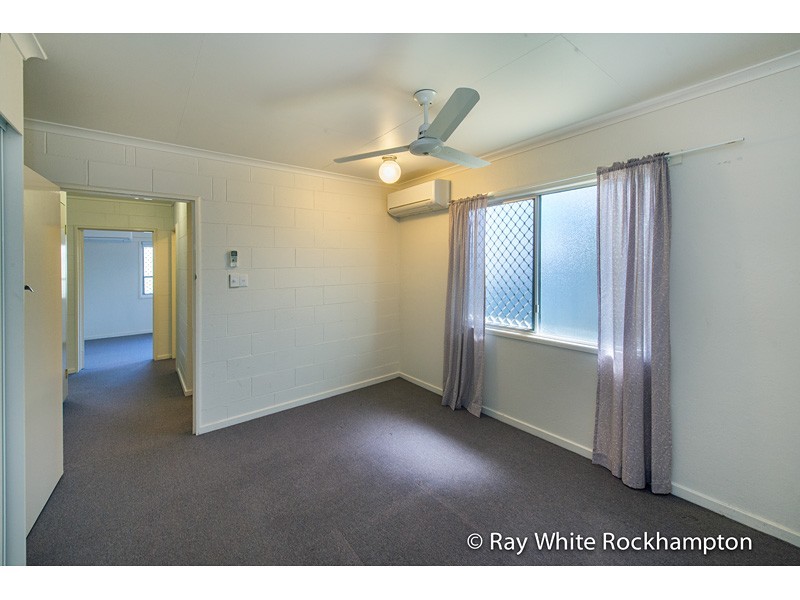 2/102A Bawden Street, Berserker QLD 4701