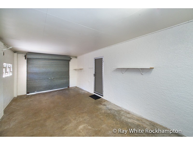 2/102A Bawden Street, Berserker QLD 4701
