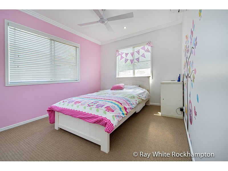 83 Menzies Street, Park Avenue QLD 4701