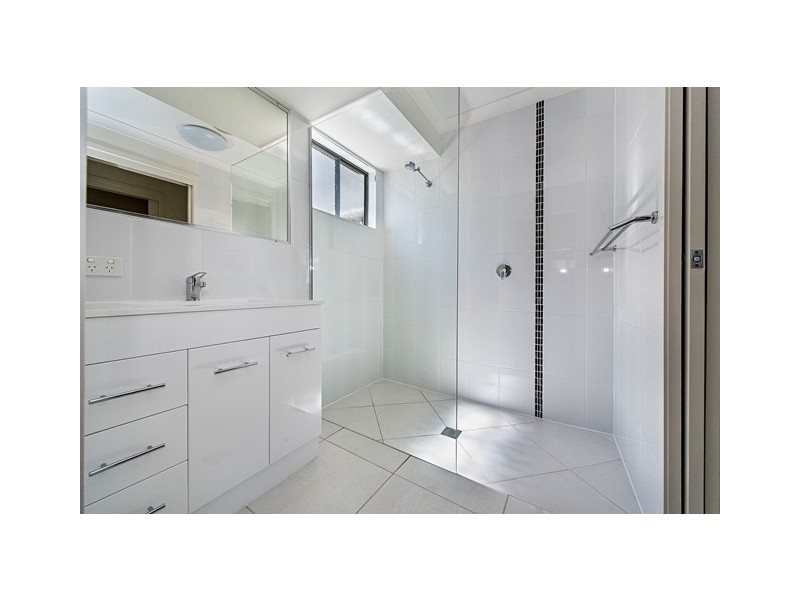 1/77 Livingstone Street, Berserker QLD 4701