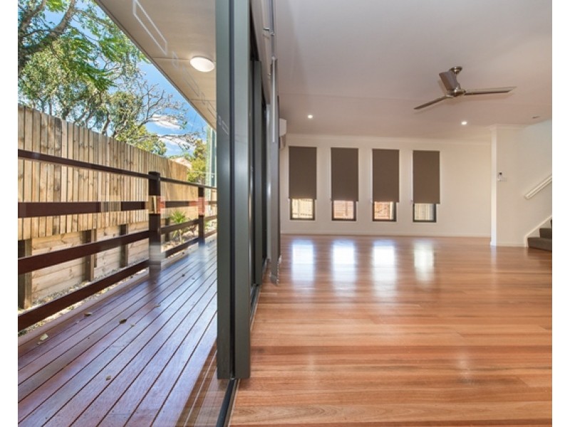 2/77 Livingstone Street, Berserker QLD 4701