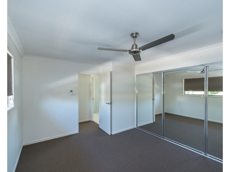 2/77 Livingstone Street, Berserker QLD 4701
