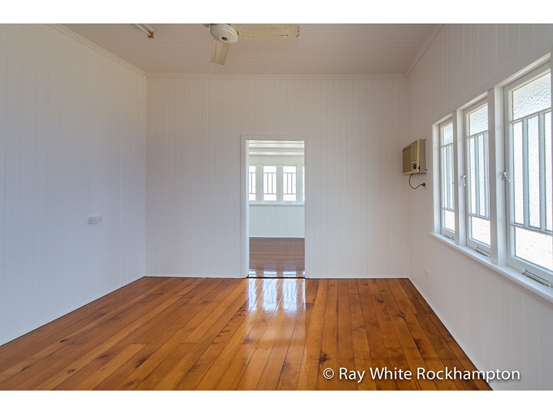 113 Livingstone Street, Berserker QLD 4701