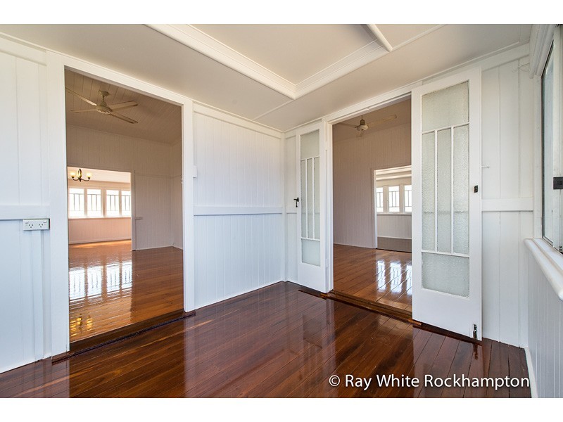 113 Livingstone Street, Berserker QLD 4701