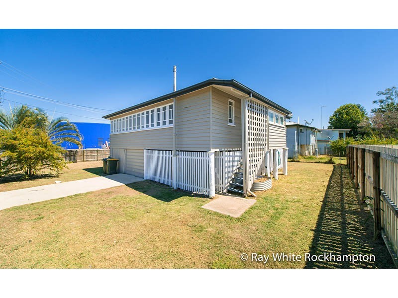 113 Livingstone Street, Berserker QLD 4701