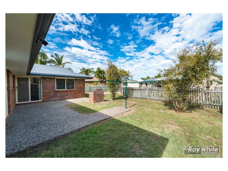 11 Kawana Close, Kawana QLD 4701