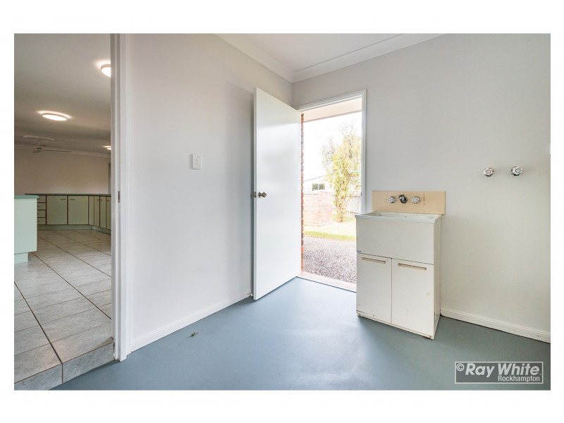 11 Kawana Close, Kawana QLD 4701