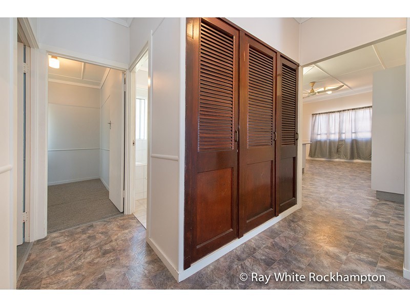 300 Dean Street, Berserker QLD 4701