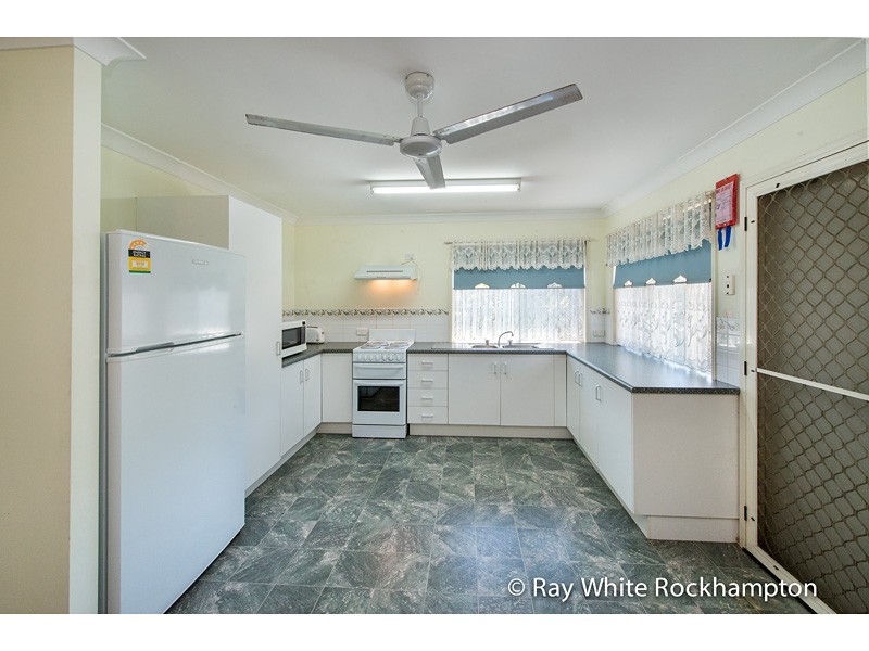 50 Bean Avenue, Parkhurst QLD 4702