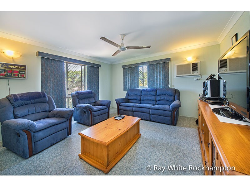 50 Bean Avenue, Parkhurst QLD 4702