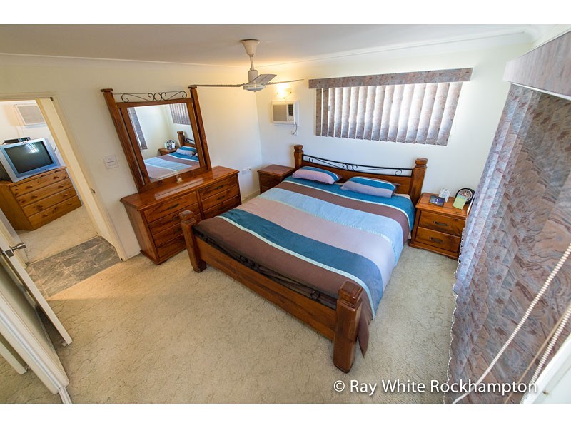 50 Bean Avenue, Parkhurst QLD 4702