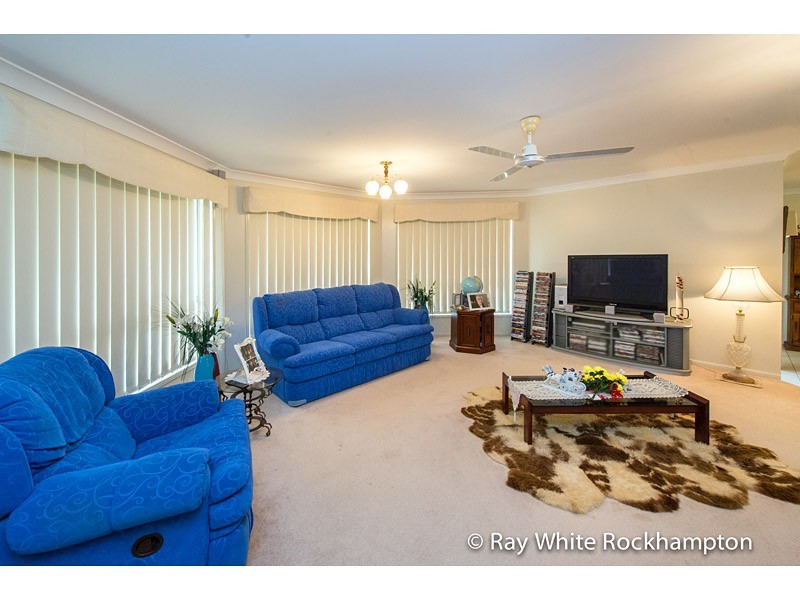 12 Sunrise Crescent, Gracemere QLD 4702