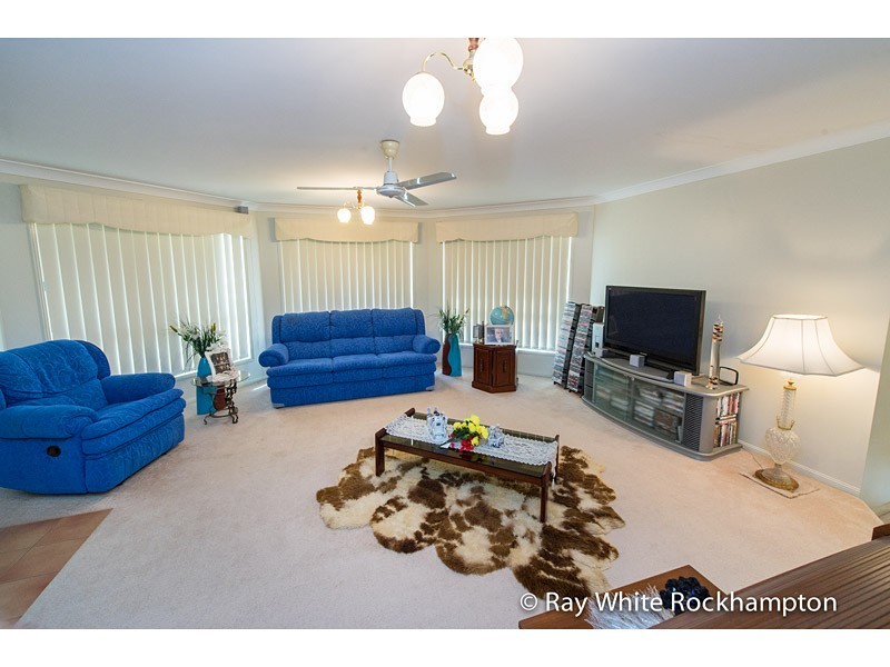 12 Sunrise Crescent, Gracemere QLD 4702