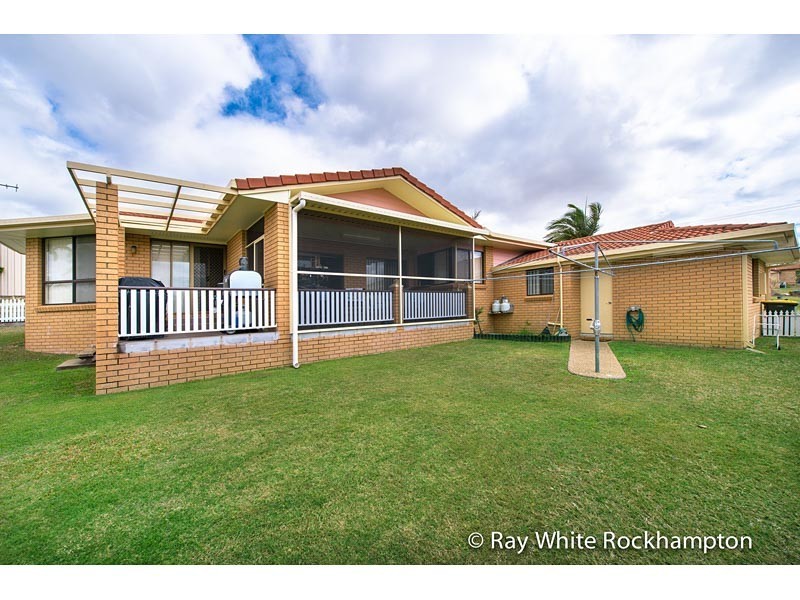 12 Sunrise Crescent, Gracemere QLD 4702