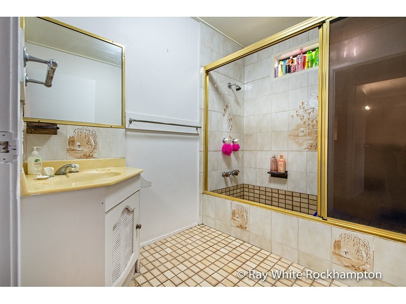 290 Ford Street, Berserker QLD 4701