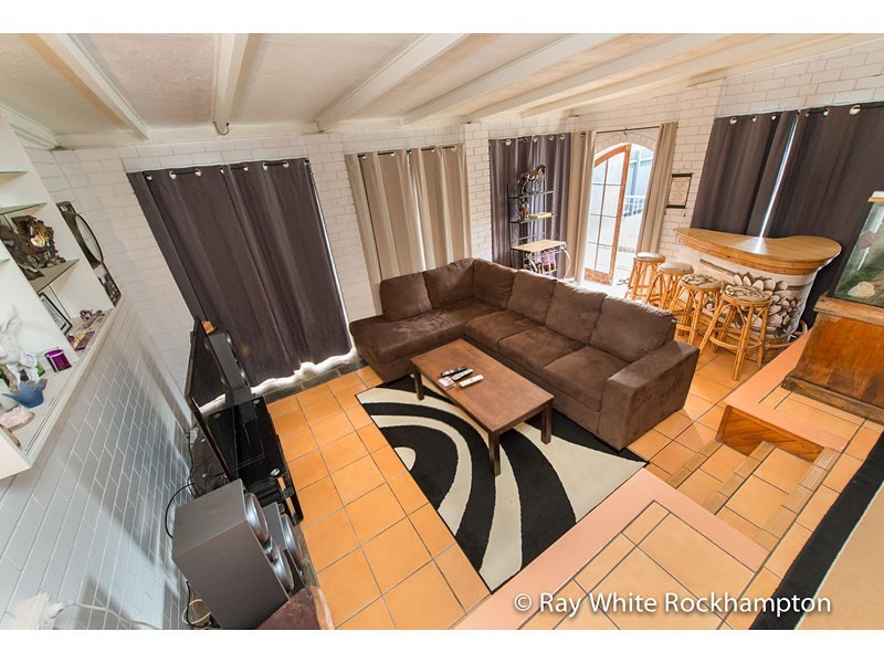 290 Ford Street, Berserker QLD 4701