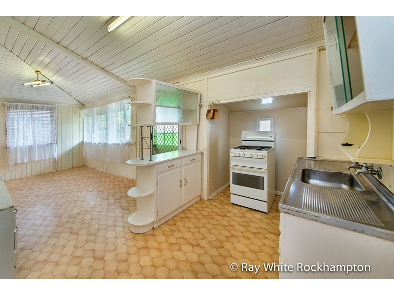 8 Heath Street, Wandal QLD 4700