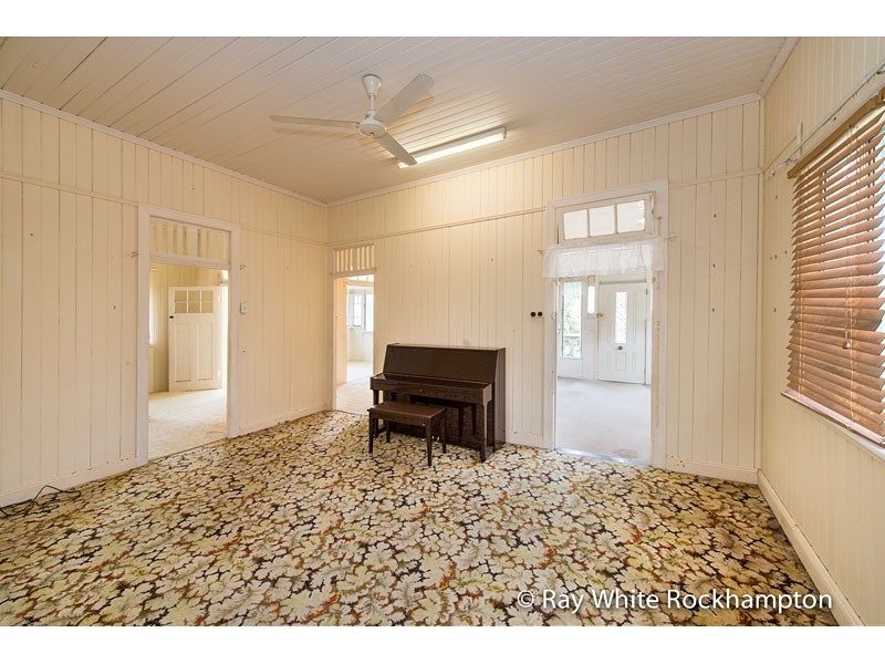 8 Heath Street, Wandal QLD 4700