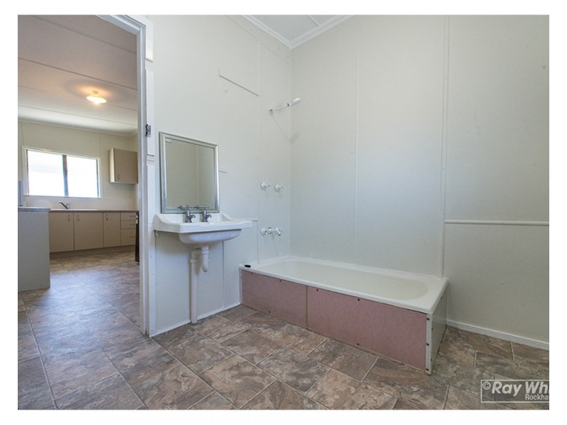 172 Denison Lane, Rockhampton City QLD 4700