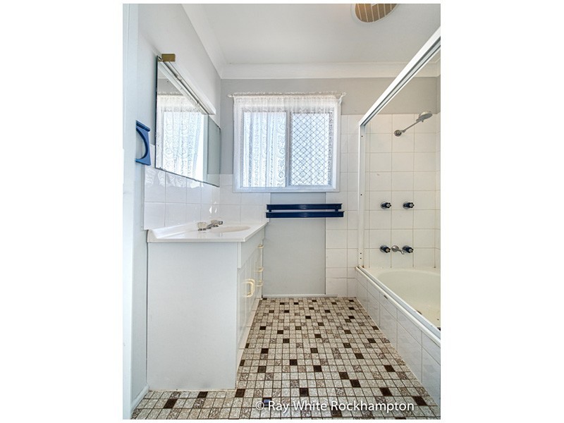 7 Westmoreland Street, Kawana QLD 4701