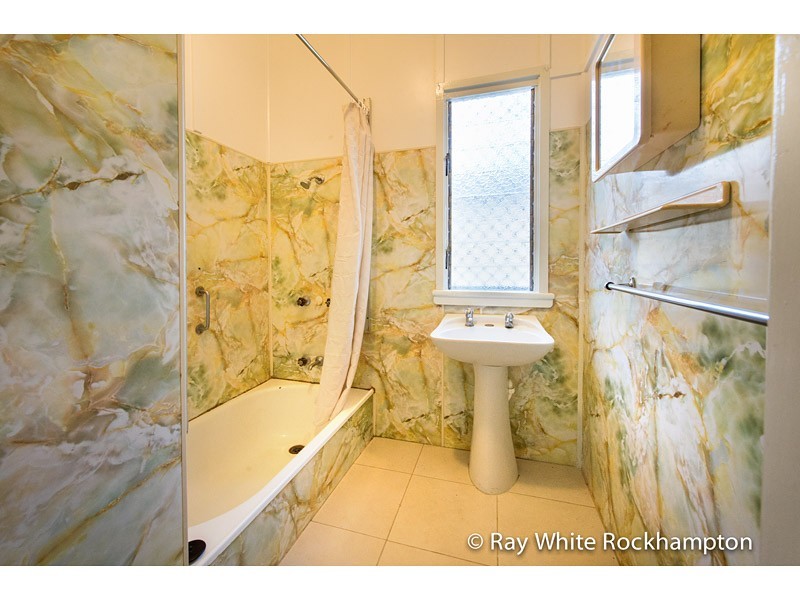 991 Norman Road, Parkhurst QLD 4702