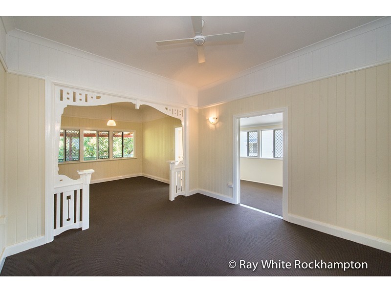 9 Pilkington Street, Koongal QLD 4701