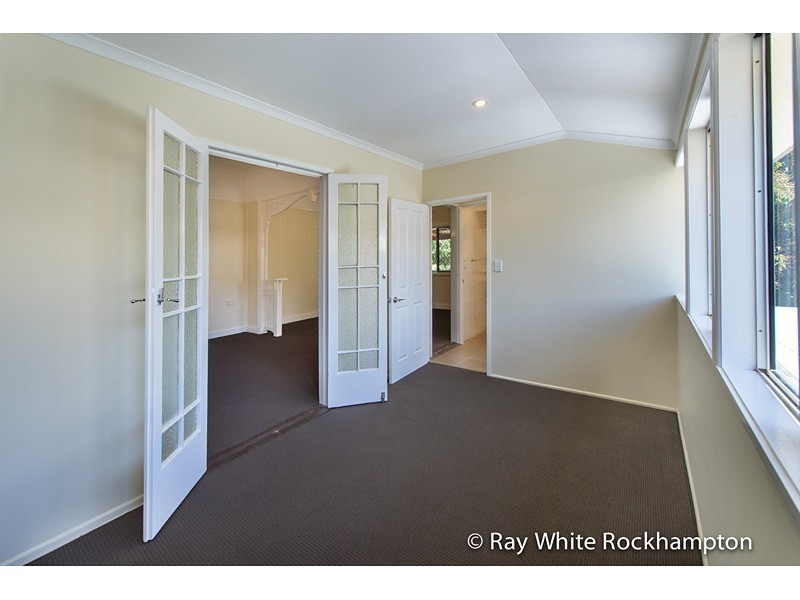 9 Pilkington Street, Koongal QLD 4701